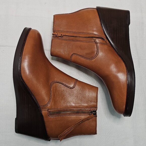 Clarks Clarkdale2 Zip Double Zipper Wedge Boots Shoes Tan Women's Size 8M- NEW - Picture 7 of 11